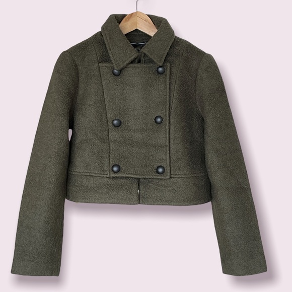 Short Jacket and Skirt set - Picture 2 of 16